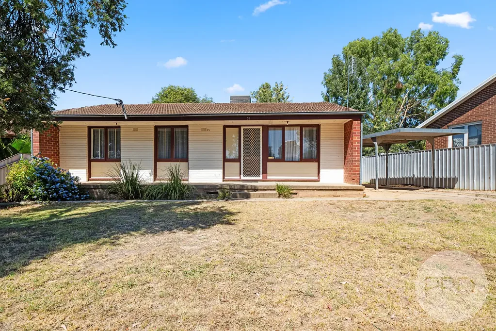 32 Menzies Avenue, Kooringal, NSW 2650