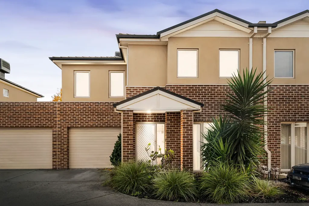 2/77-79 Frawley Road, Hallam, VIC 3803