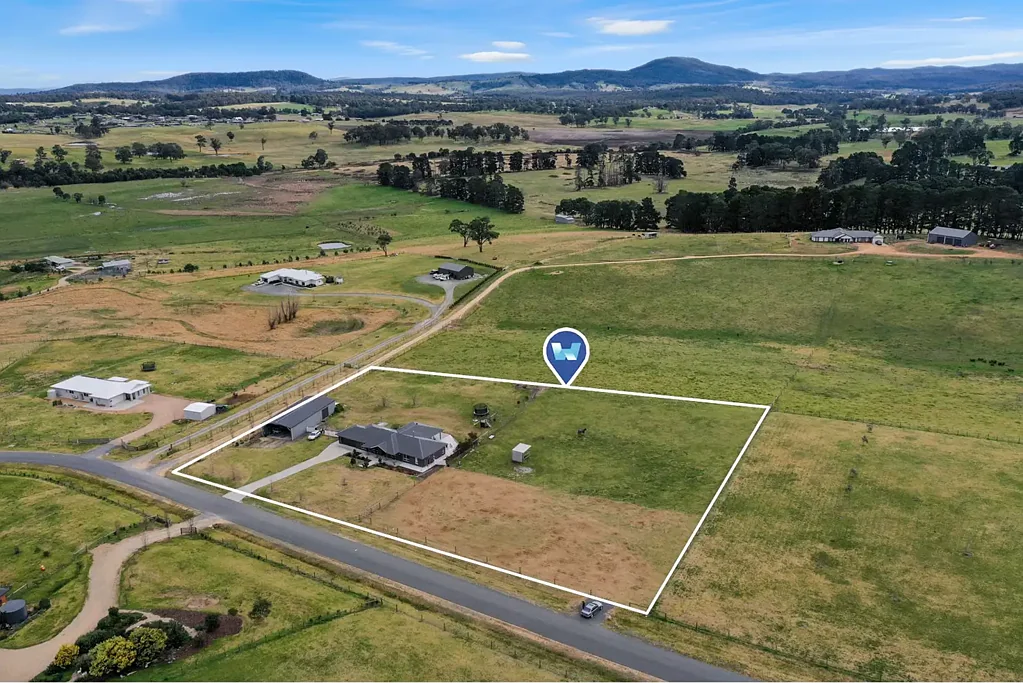 Wy Yung 4 Bedroom Lifestyle Property with Great Views at Wy Yung