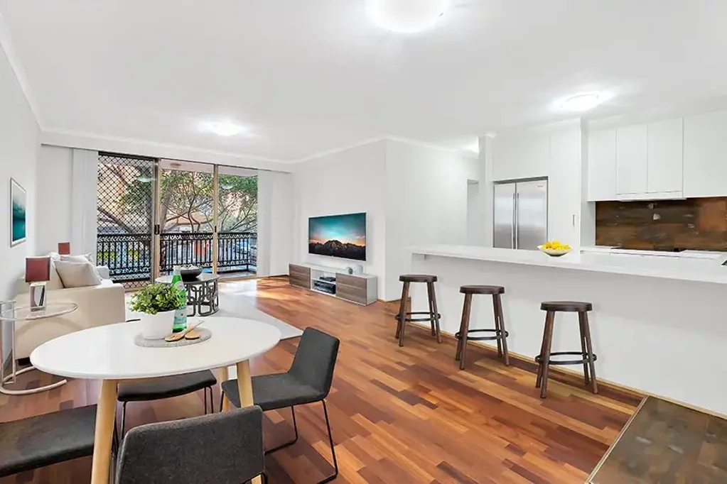 Relaxed easy care LIFESTYLE with superb convenience!