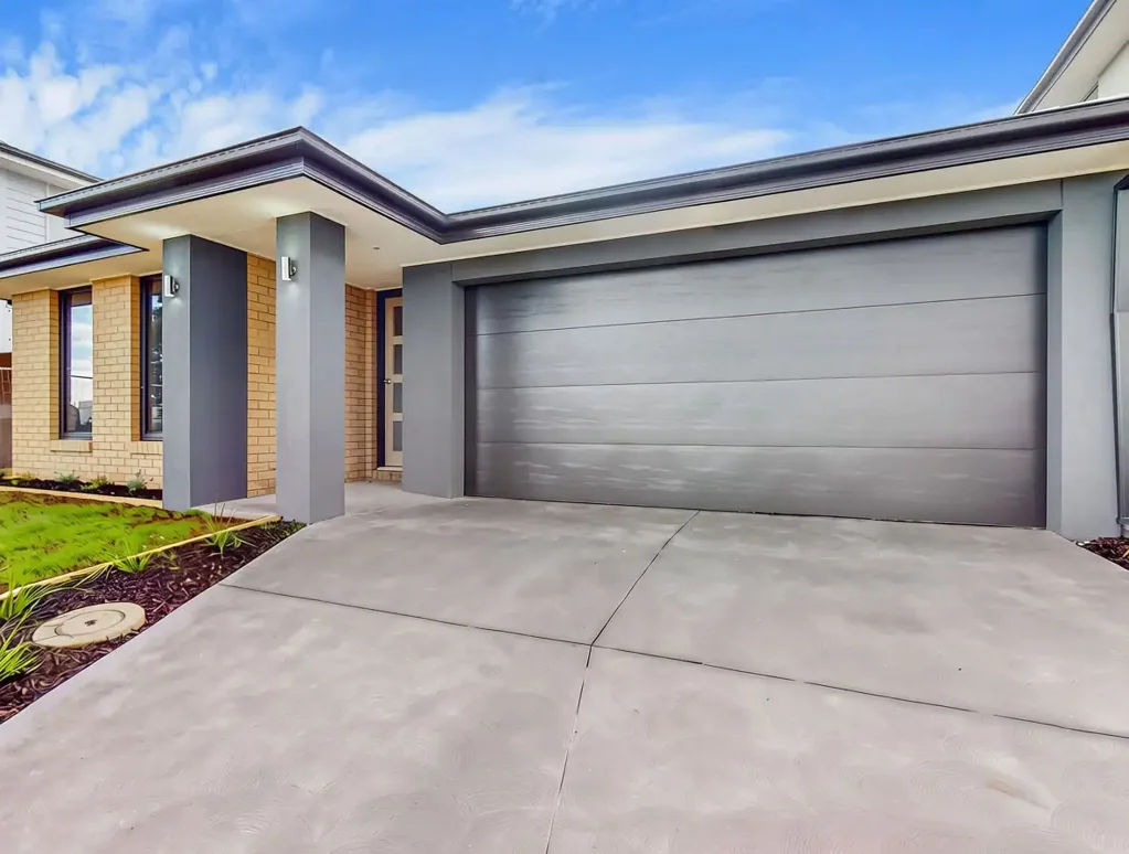 STUNNING FOUR BEDROOM HOME
