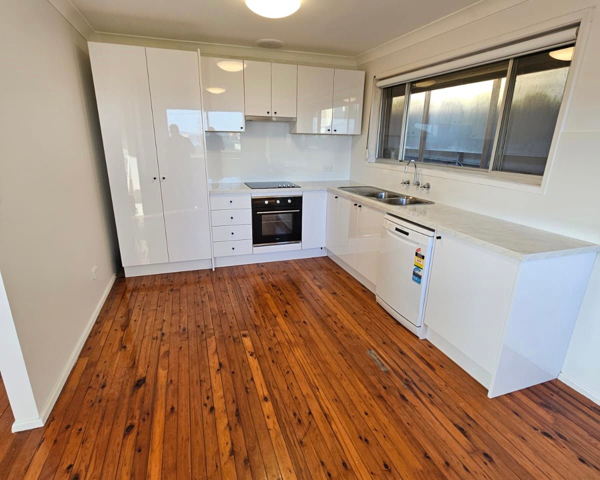 15 HURRY CR, WARRAWONG NSW 2502, 0 rūma, 0 rūma horoi, House