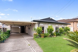 12 O'Meally Street, Prairiewood
