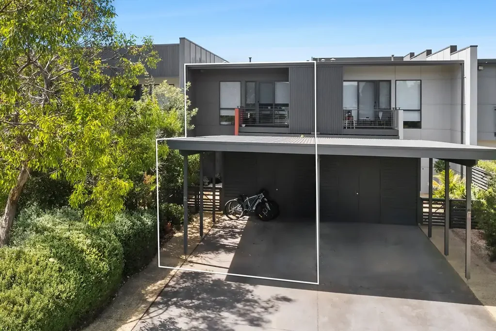 Torquay 3房  STYLISH COASTAL TERRACE IN THE SANDS ESTATE