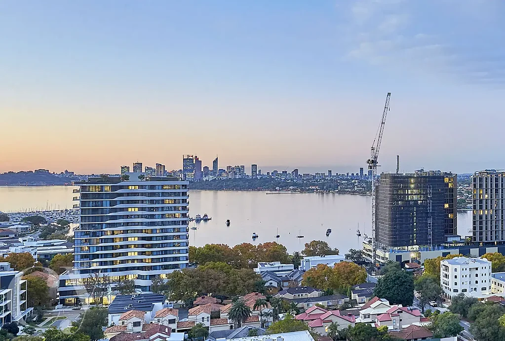Mount Pleasant 3 Bedroom Luxury Living, Spectacular Views