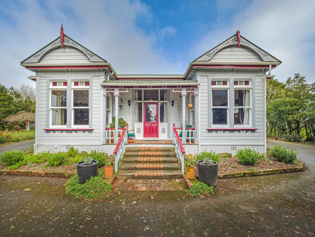 Eketahuna 4房  Charm, character and space for the whole family!
