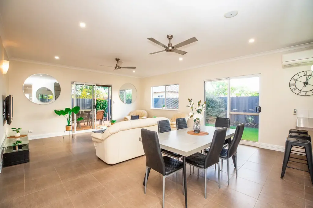 South Hedland 5બેડરૂમ UNDER OFFER IN 7 DAYS ONLY!!!