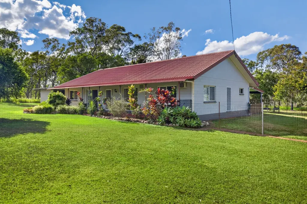 Mount Garnet 3Phòng ngủ Peaceful | Low Maintenance | Half Acre