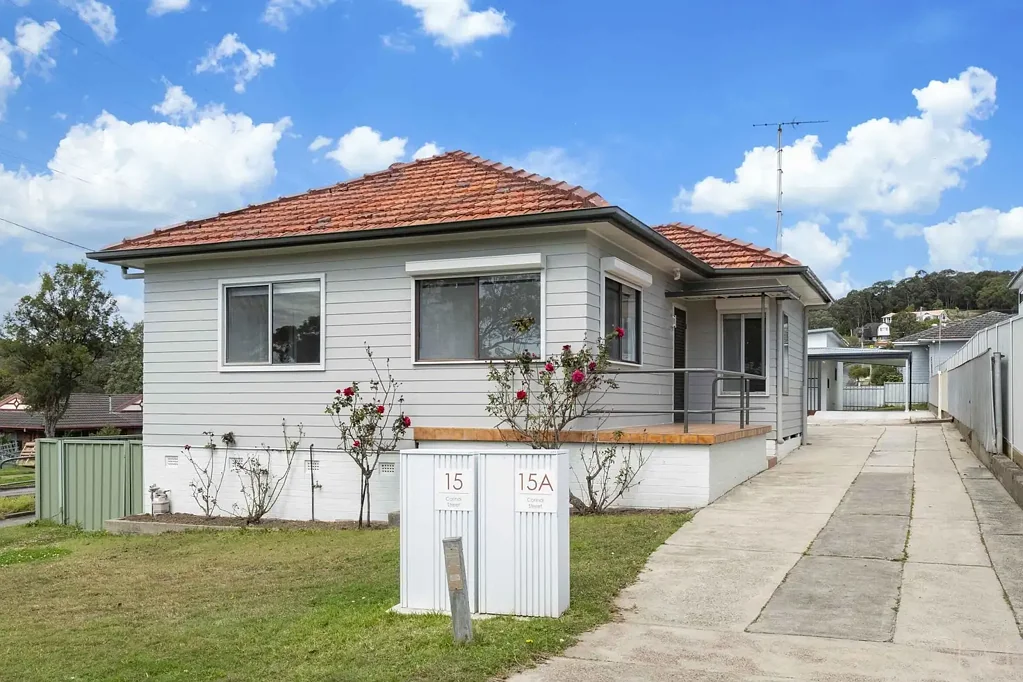 Wallsend 5બેડરૂમ Two Dwellings, One Exceptional Investment Opportunity