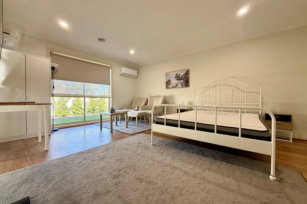 New generation living at its finest - Fully furnished rooms available in a rooming house!!