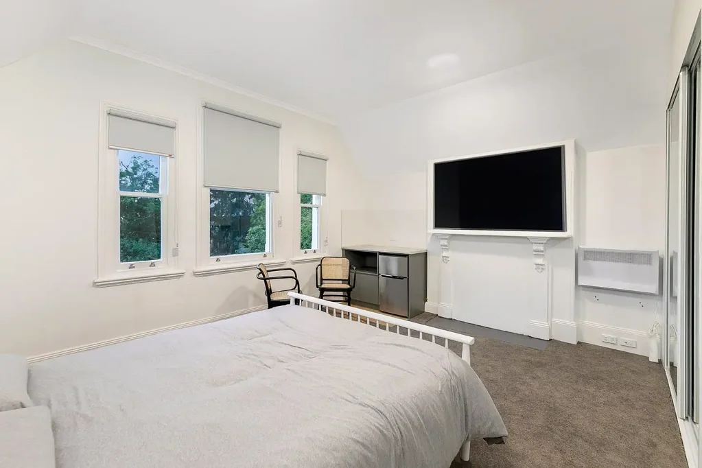 Fantastic Studio House | Studio For Rent