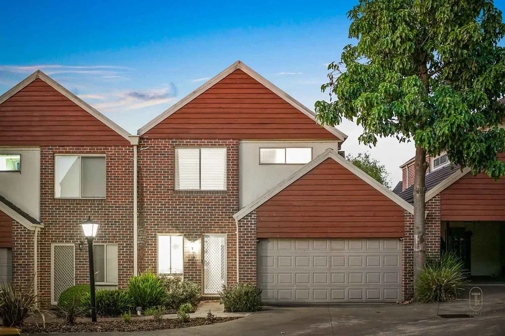 15/2 Jerilderie Drive, Berwick, VIC 3806