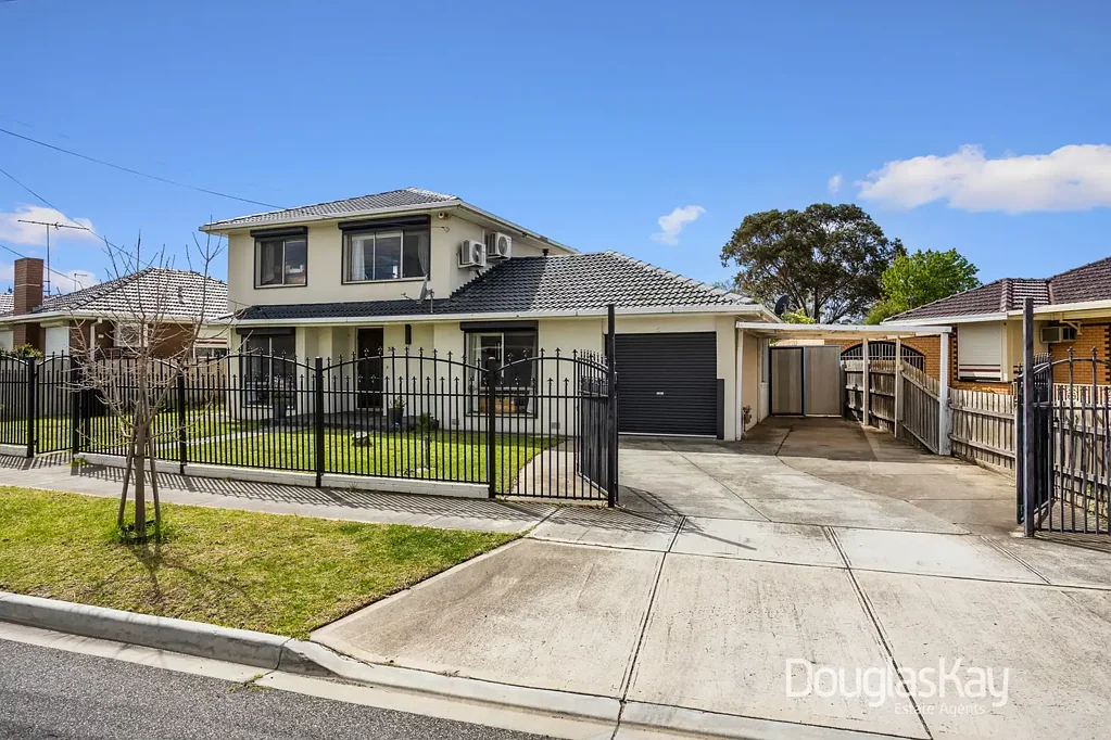 30 Larool Crescent, Sunshine West, VIC 3020