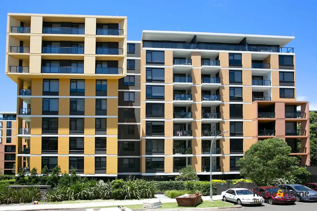 Bright and Spacious Sunny 2 Bedroom Apartment