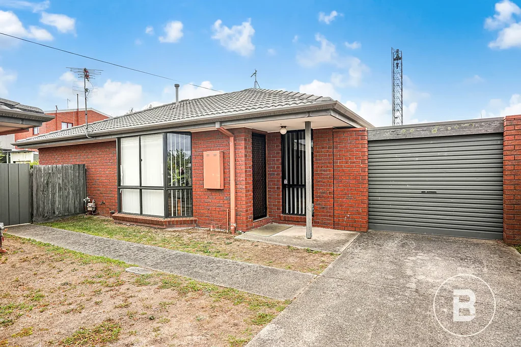 Sebastopol 2房  TWO BEDROOM HOME WITH ITS OWN TITLE AND DRIVE WAY