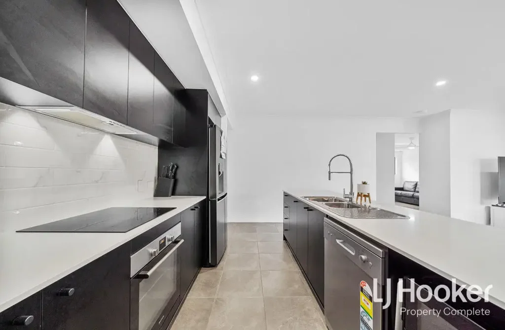 Modern Family Home with Side Access