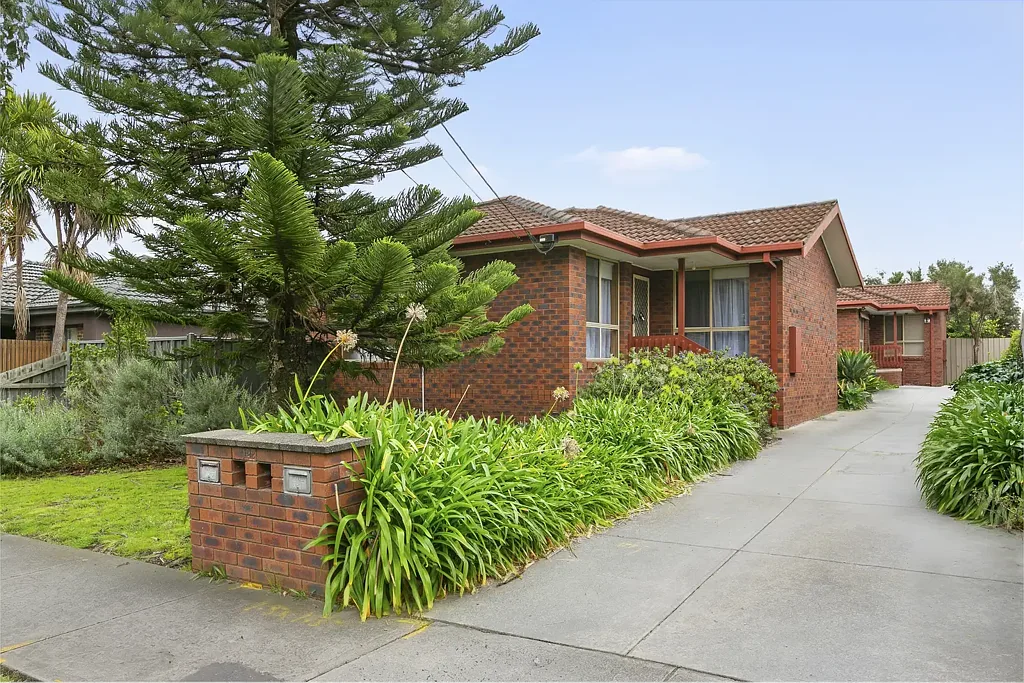 Reservoir 3房 Reservoir 中心迷人的三卧室砖房瑰宝 Charming 3-Bedroom Brick Gem in the Heart of Reservoir