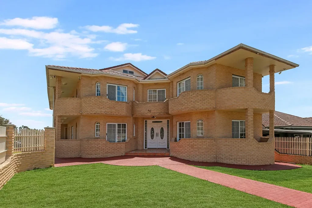 Yagoona 8 Bedroom Family Home with Granny Flat