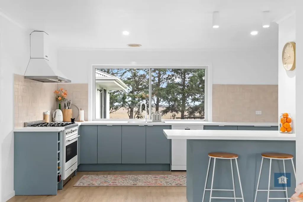 Birregurra 5 Bedroom For Sale By Set Date - Sep 3rd 12noon