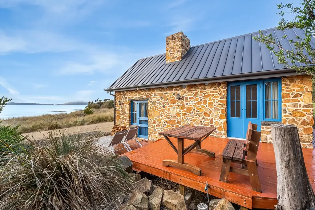 Swansea 1Zimmer Your Luxury Beach Escape that Earns While You're Away