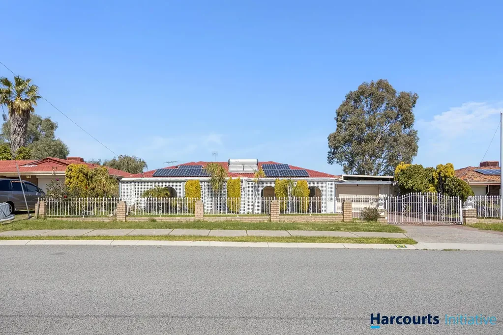 27 Arnos Way, Girrawheen, WA 6064