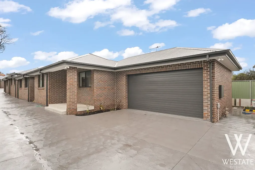 South Bathurst 3Zimmer MAKE AN OFFER TODAY. MAKE A STATEMENT TOMORROW.