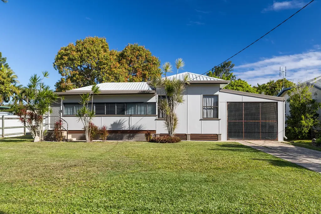 Proserpine 3房  Mangoes, Memories and Room to Make It Yours