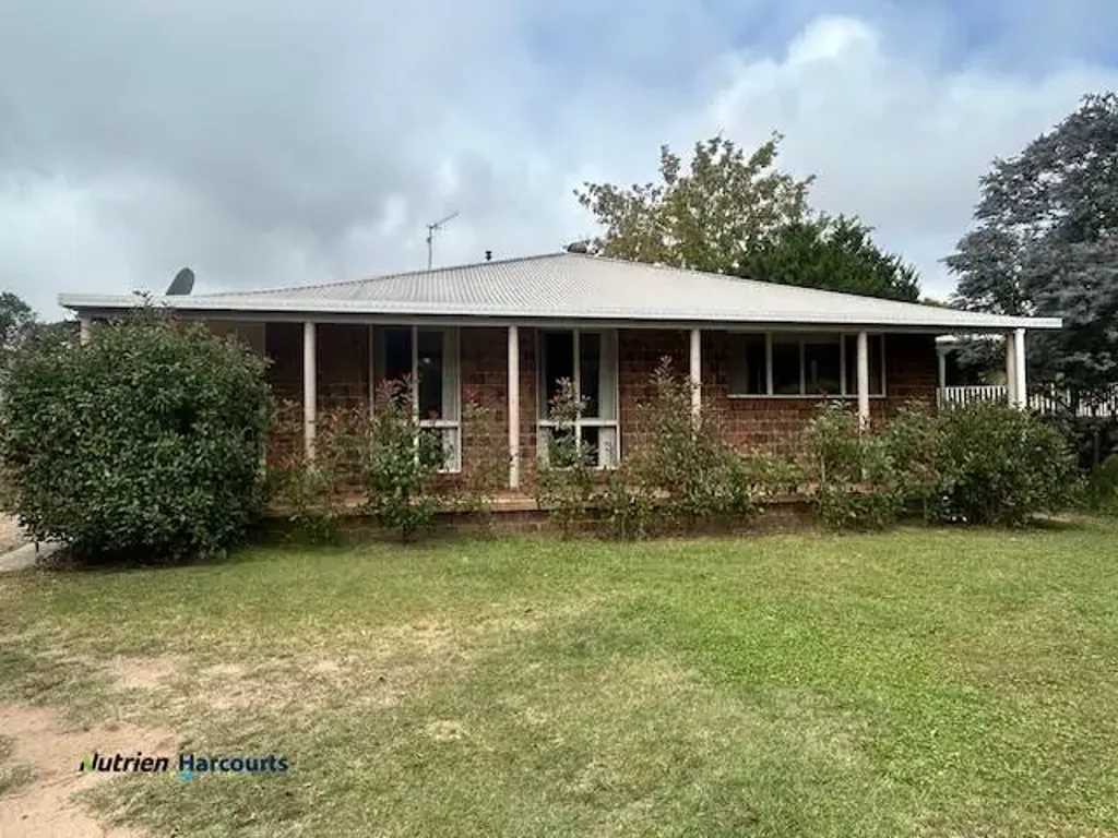 11 Wallace Street, Braidwood, NSW 2622