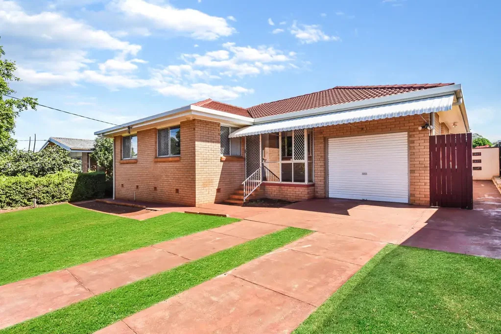 Charming Wilsonton Home for Rent!