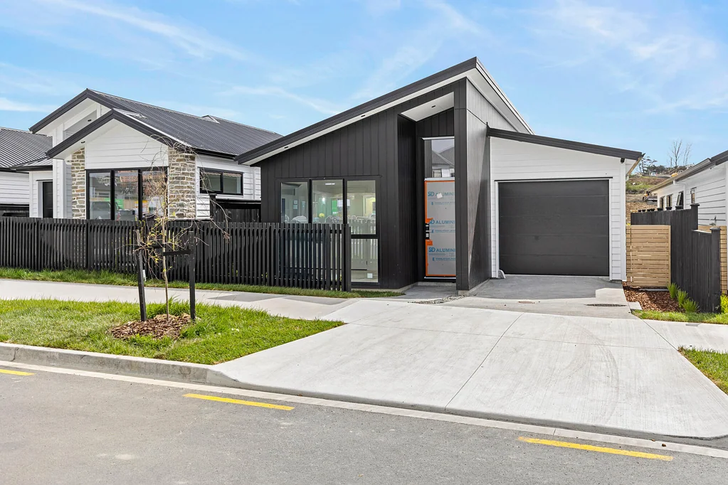 Milldale 3房  Luxury Meets Affordability - Must be Sold