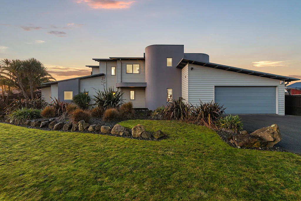 12 Sandalwood Place, Waimairi Beach, Christchurch, Canterbury
