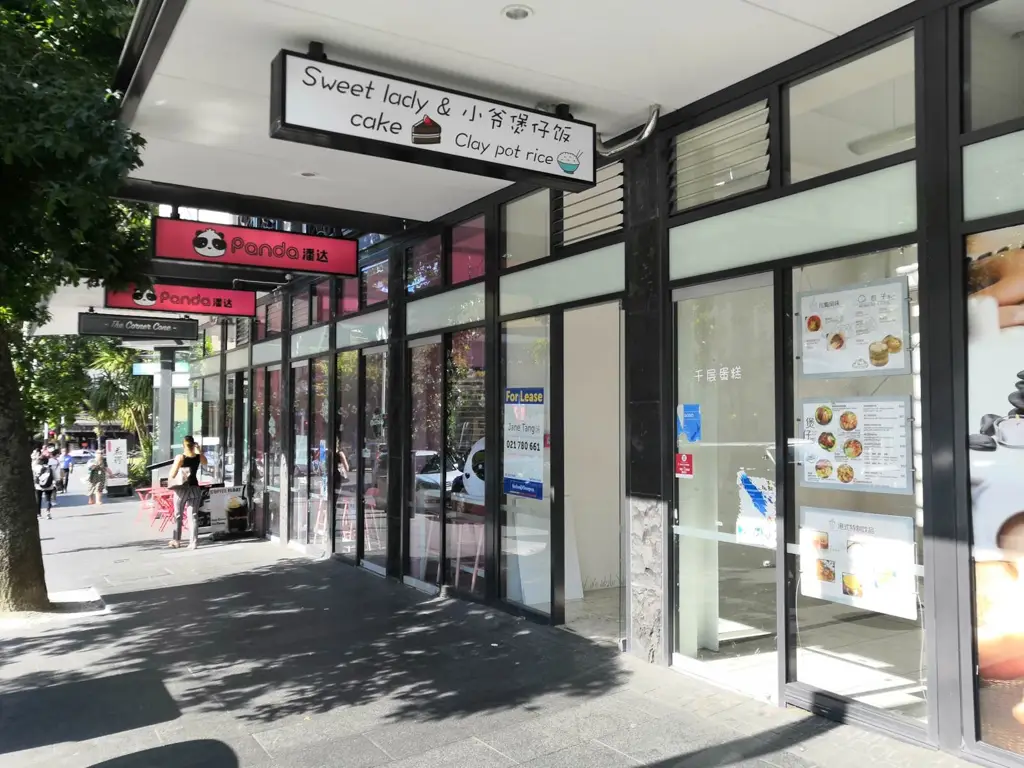 Auckland Central BUSY QUEEN STREET RETAIL