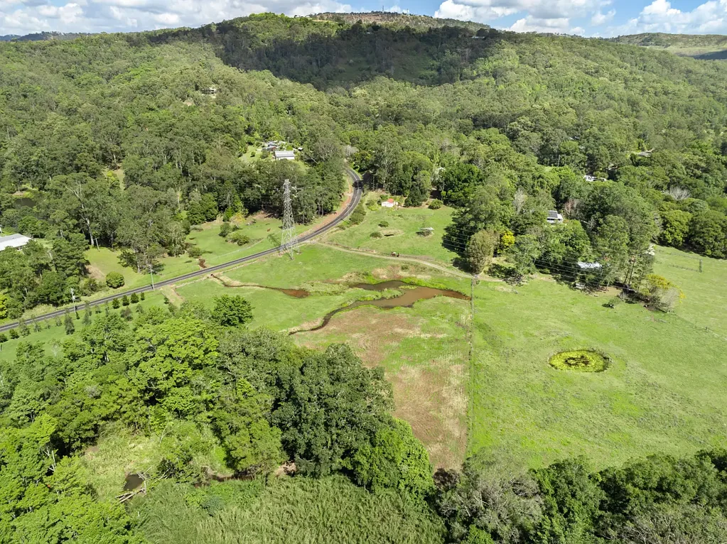 Diamond Valley A Peaceful Acreage Country Escape!
