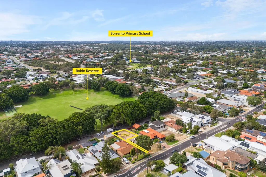 91A Clontarf Street, Sorrento, WA 6020