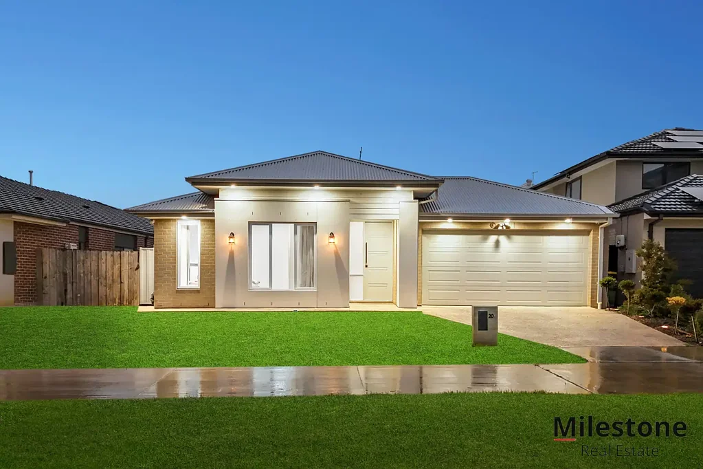 Clyde 4 Bedroom North Facing Ultimate Family Living: Where Space, Quality, and Location Merge Perfectly!