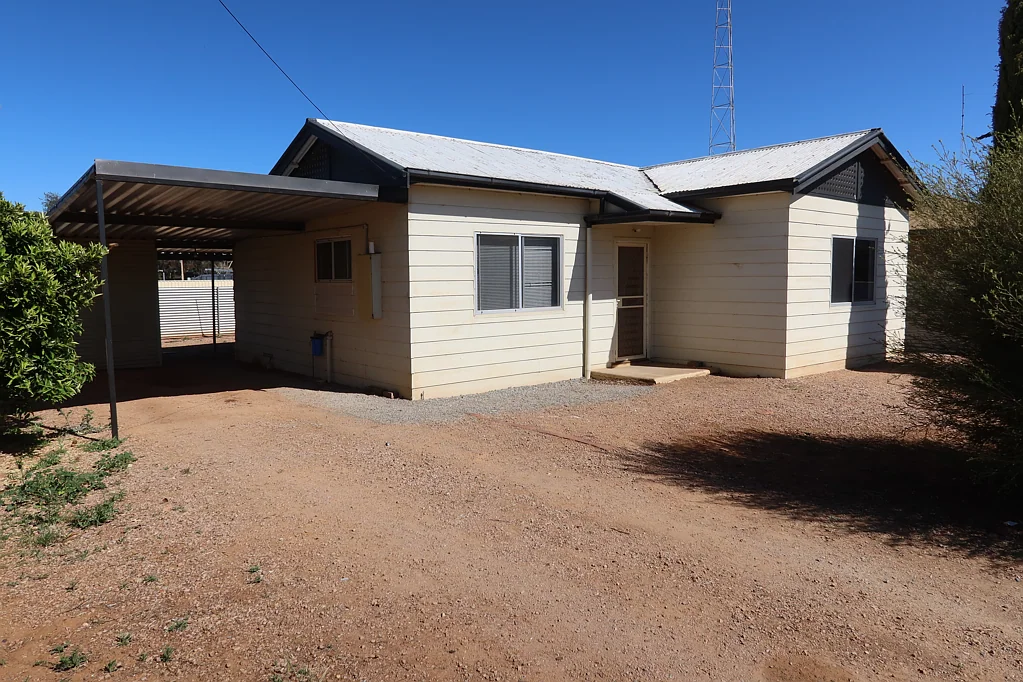 17 West Terrace, Laura, SA 5480