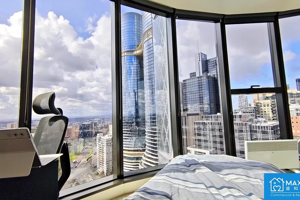 Spacious with Breathtaking City/Garden Views at Conservatory