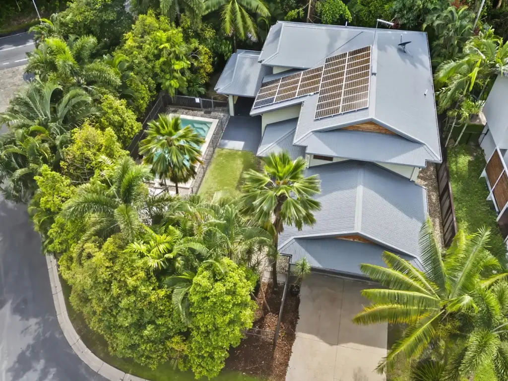 14 Barrier Close, Clifton Beach, QLD 4879