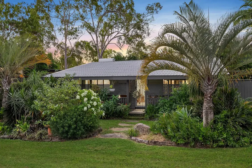 Cawarral 3房  Private Acreage Oasis in Cawarral – Your Peaceful Retreat Awaits