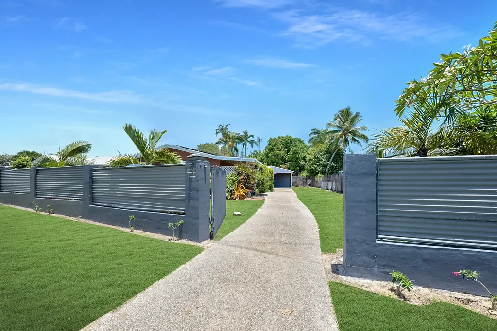9 Elizabeth Drive, Bucasia, QLD 4750