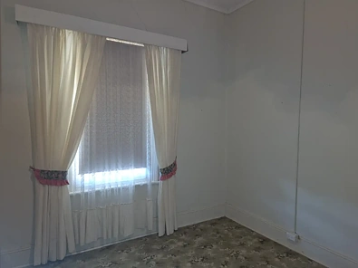 21 Hurlstone Street, Peterborough, SA 5422, 2 slaapkamers, 1 badkamers, House