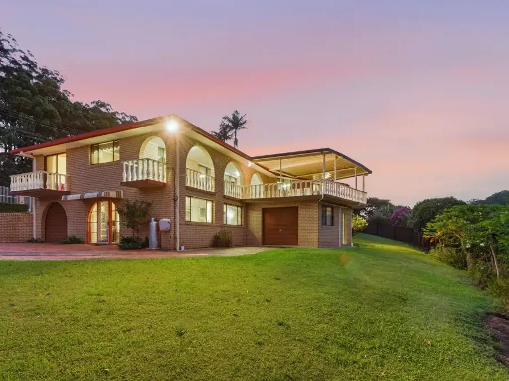 Coffs Harbour 3chambre Prestige Coastal Residence with Panoramic Ocean & Hinterland Views...