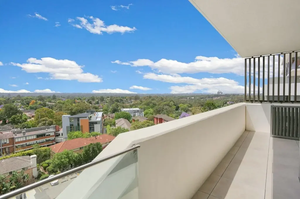 Kitchen Island & Timber Floor Throughout the Living Area & 2 Mins Walk to Metro and Train & Quiet & Secure & Unfurnished
