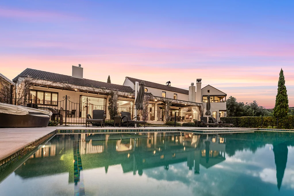 Whitford Waterfront Country Estate with Global Appeal