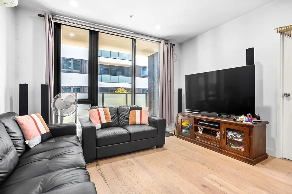 Modern Apartment in Prime Location!
