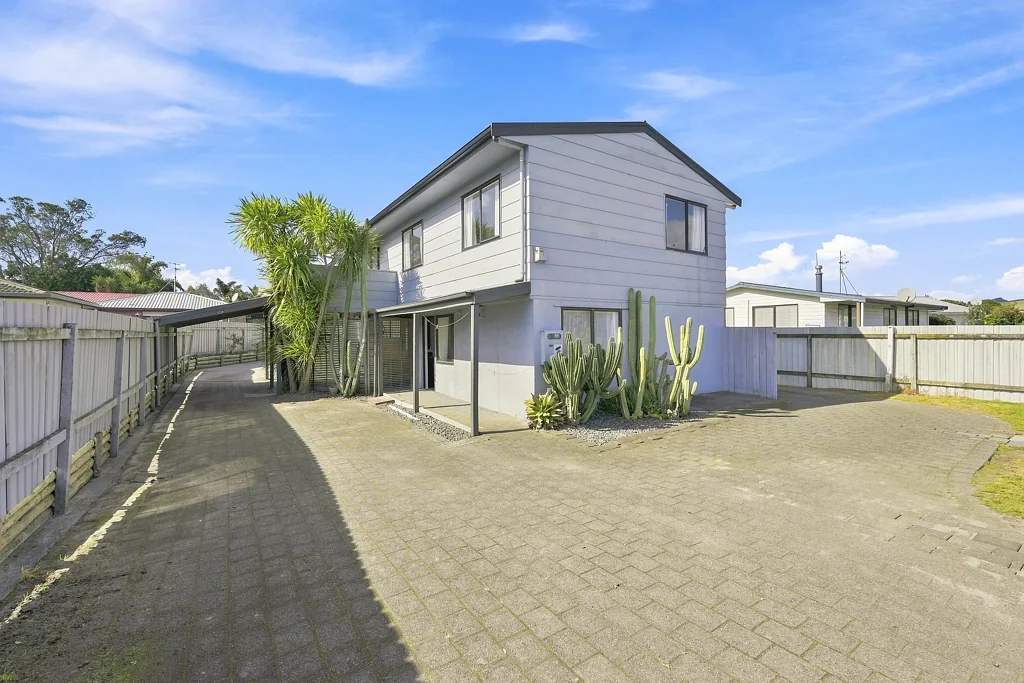 Papamoa 6Kwarto Owner liquidates to relocate
