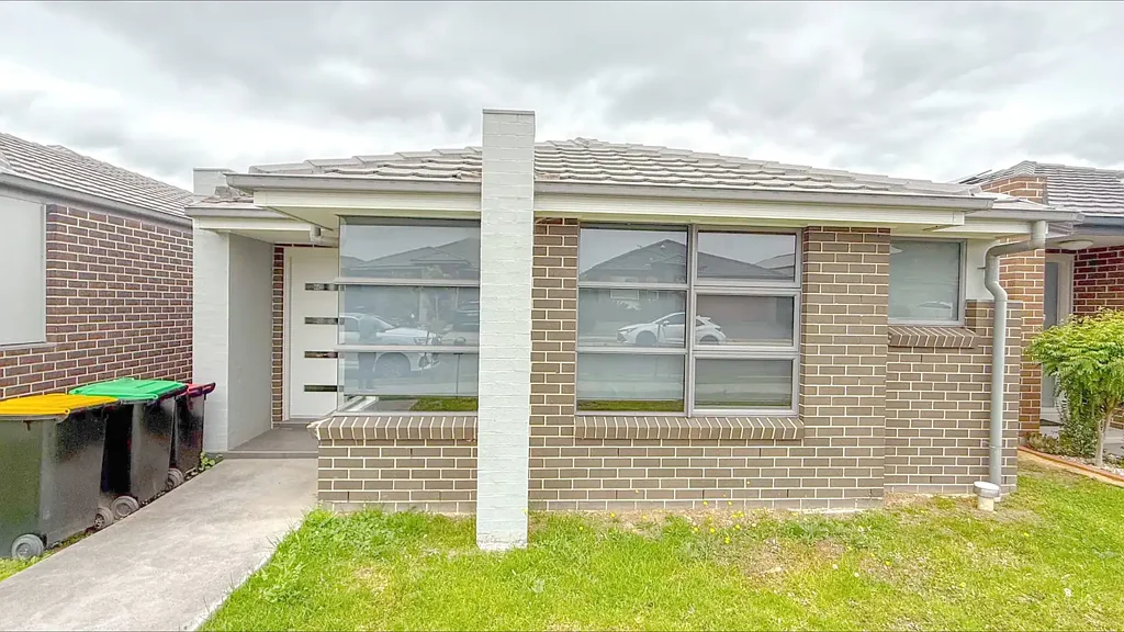 Spacious Family Living in the Heart of Austral