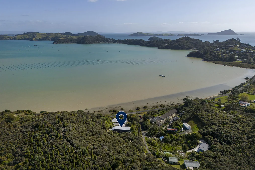 Coromandel 2chambre Architecturally designed home with views