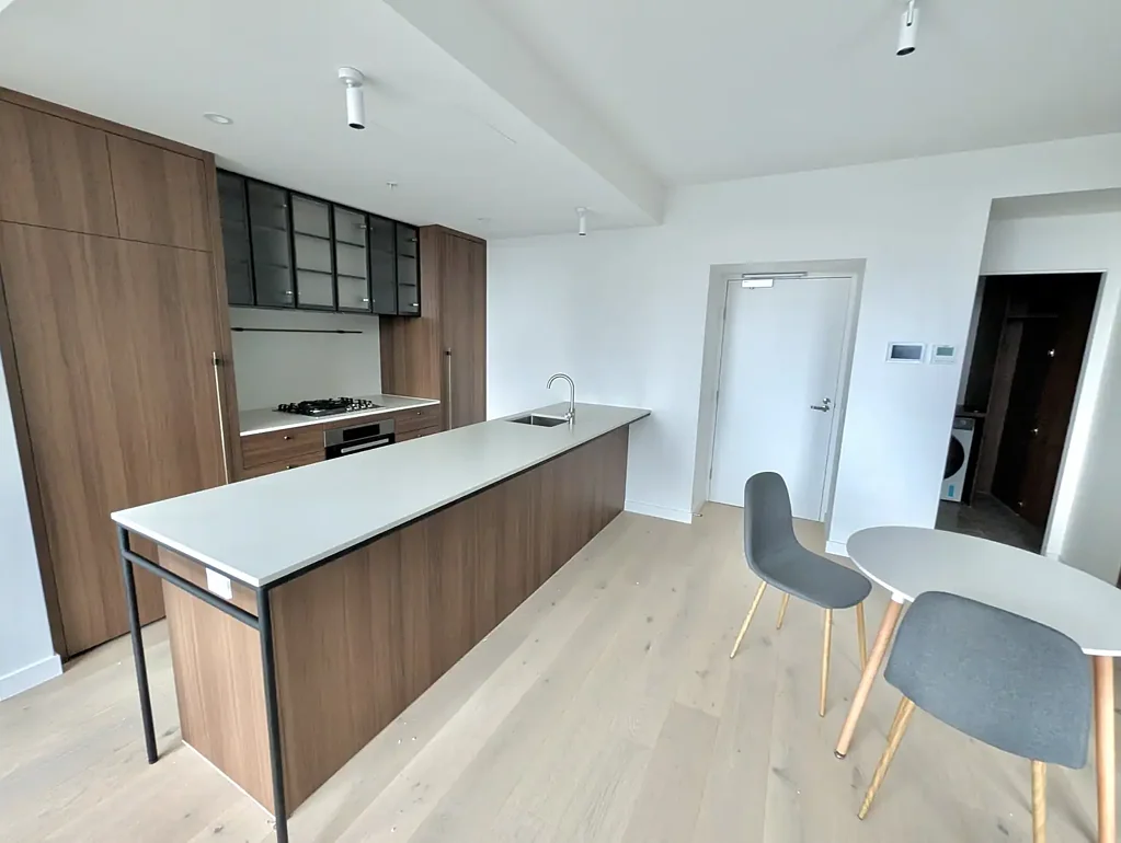BRAND NEW!, Fully Furnished with Breathtaking Panoramic City Views