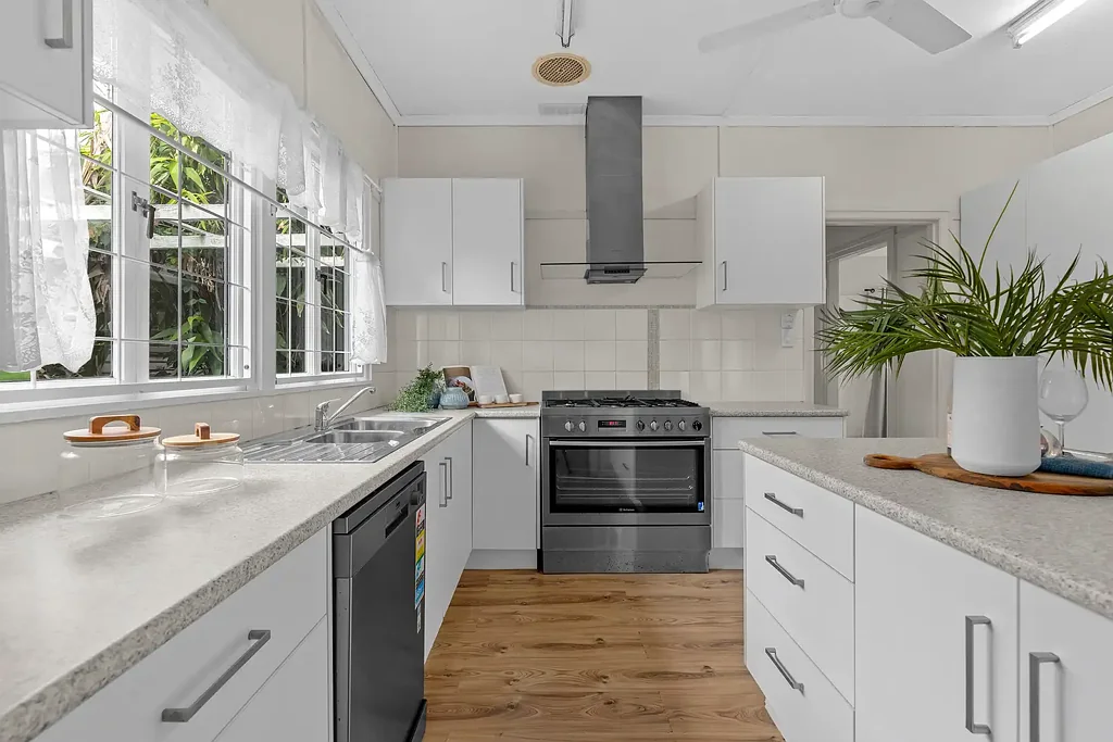 Mitchelton 3部屋 Charming Renovated Cottage in a Prime Mitchelton Location